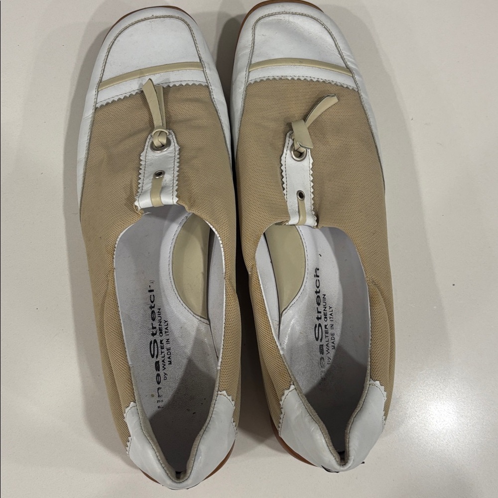 Walter Genuin Beige & White Slip-On golf shoes Size 8.5